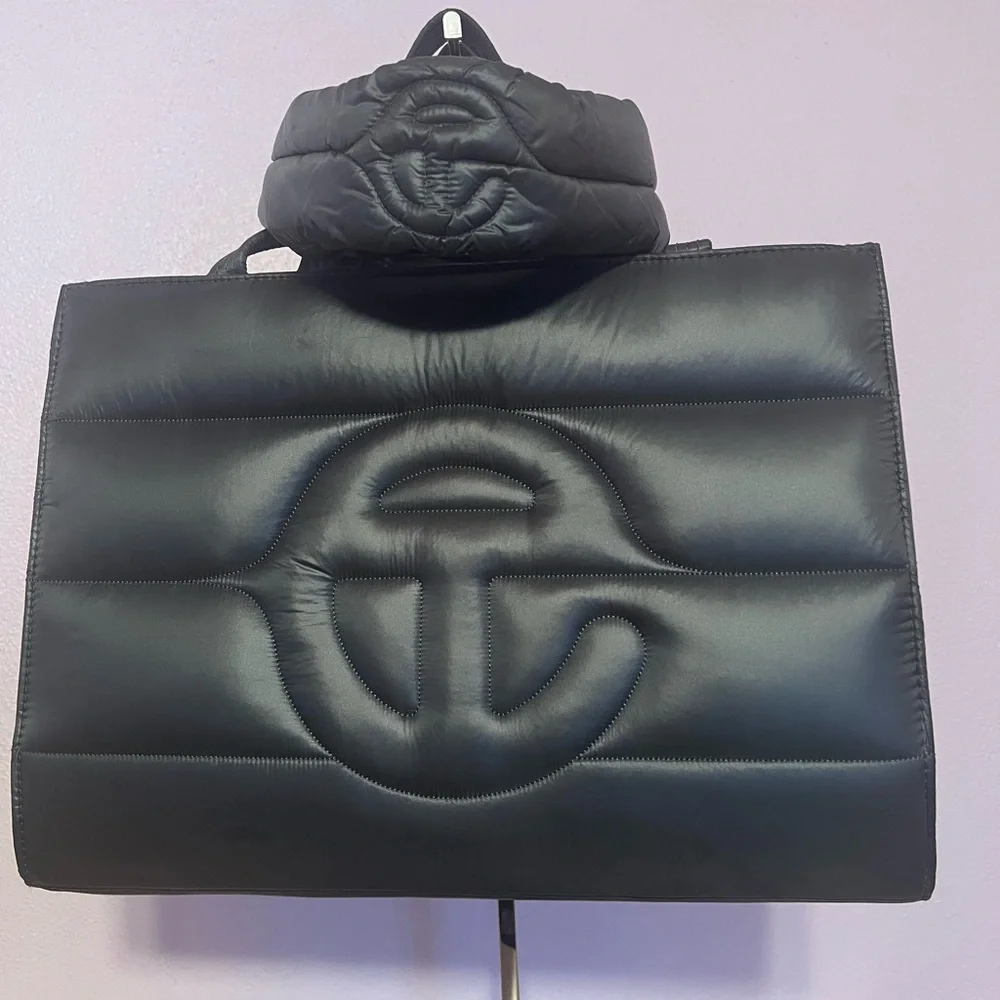 Telfar Bundle - Picture 2 of 16